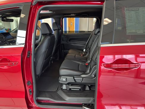 New 2025 Honda Odyssey Sport-L image 14