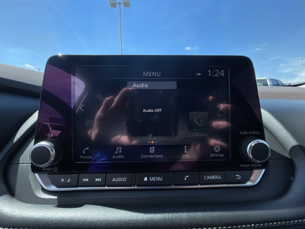 Used 2023 Nissan Rogue SV w/ SV Premium B Package FWD image 14