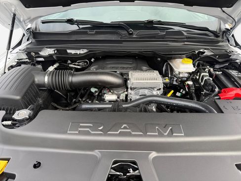New 2026 RAM 1500 4x4 Crew Cab image 23