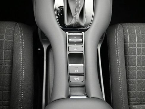 Used 2026 Honda HR-V LX image 24