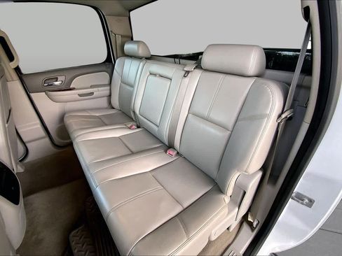 Used 2013 Chevrolet Silverado 2500 LTZ w/ LTZ Plus Package AWD/4WD image 20