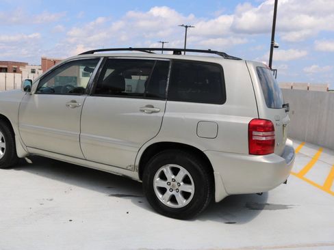 Used 2002 Toyota Highlander 2WD V6 image 34