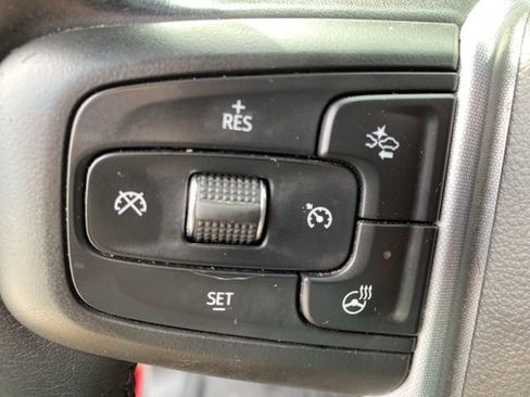 Used 2021 GMC Yukon XL SLT w/ SLT Premium Package image 22