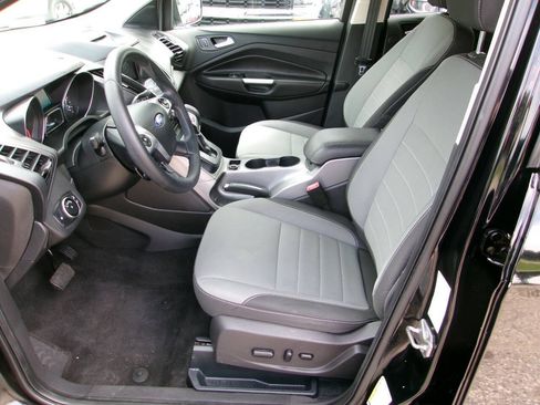 Used 2016 Ford Escape SE w/ Equipment Group 201A AWD/4WD image 7