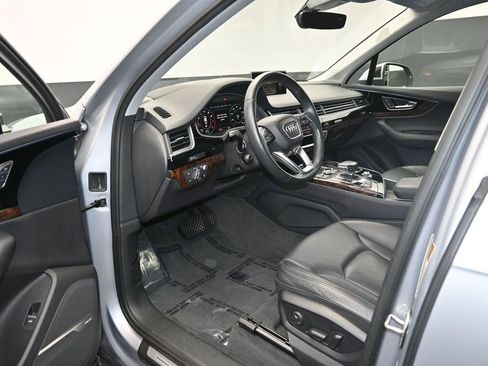 Used 2018 Audi Q7 3.0T Prestige w/ Prestige Package image 13