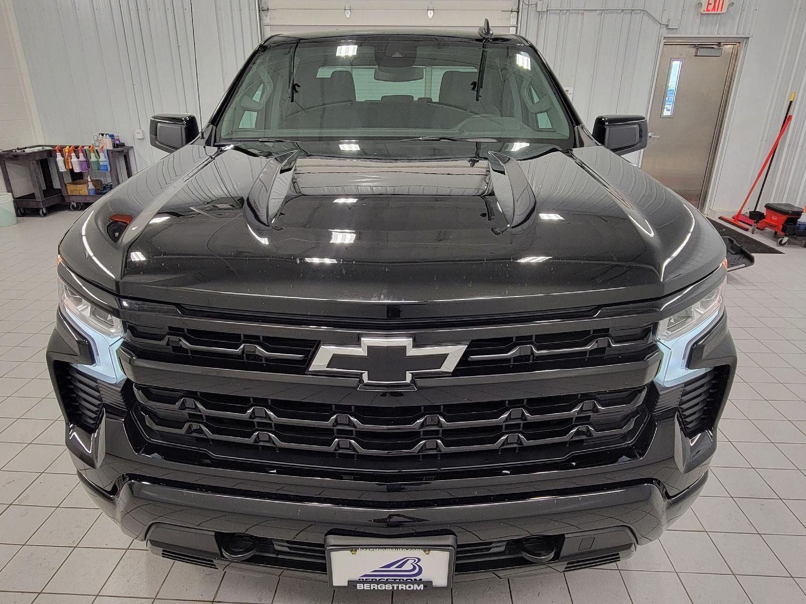Used 2026 Chevrolet Silverado 1500 RST AWD/4WD image 14