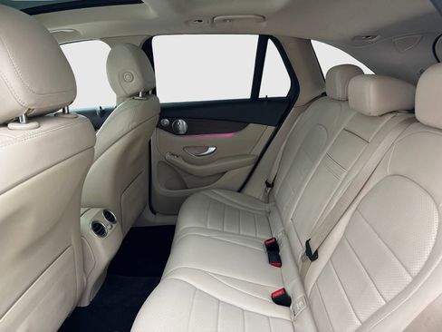 Used 2020 Mercedes-Benz GLC 300 4MATIC w/ Multimedia Package image 35