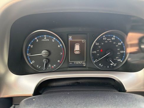 Used 2017 Toyota RAV4 XLE w/ Plus Special Value Package image 9