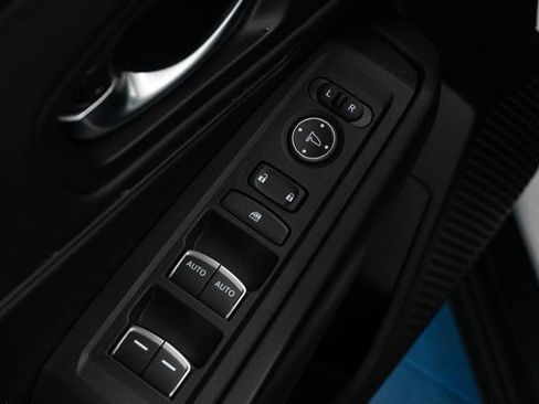 Certified 2023 Honda Accord EX image 12