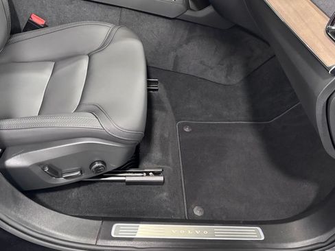 Certified 2026 Volvo XC90 B6 Plus AWD/4WD image 18
