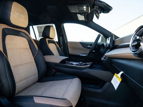 New 2026 Chevrolet Equinox ACTIV image 14