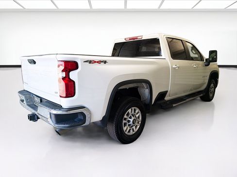 Used 2025 Chevrolet Silverado 2500 LT w/ Safety Package AWD/4WD image 4
