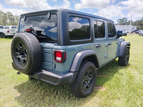 Used 2024 Jeep Wrangler Unlimited Sport AWD/4WD image 5