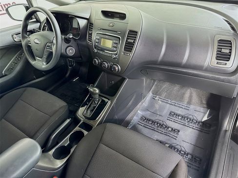 Used 2018 Kia Forte LX image 28