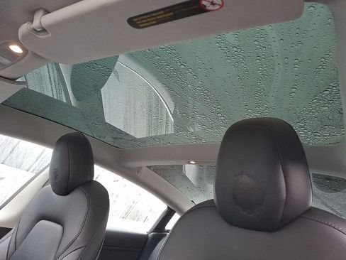 Used 2020 Tesla Model 3 Standard Range Plus image 13