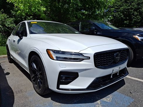 Used 2023 Volvo S60 B5 Ultimate w/ Climate Package AWD/4WD image 1