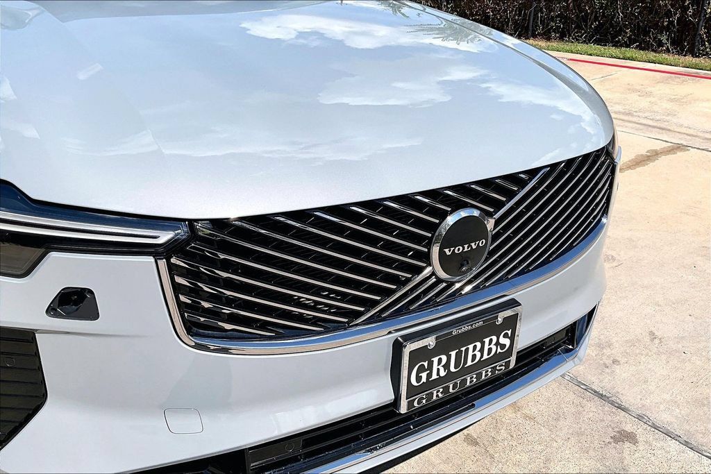 Certified 2026 Volvo XC90 B6 Plus AWD/4WD image 39