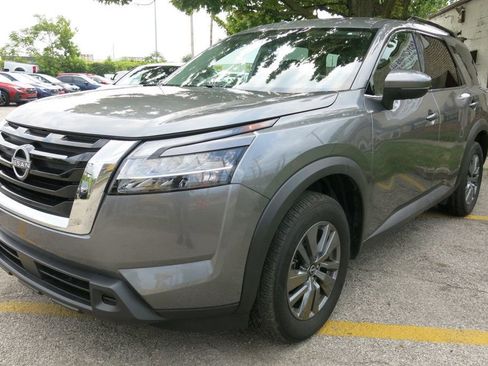 Used 2024 Nissan Pathfinder SV w/ Cargo Package image 2