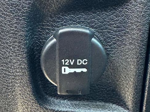 Used 2018 RAM 1500 Express w/ Express Value Package AWD/4WD image 30