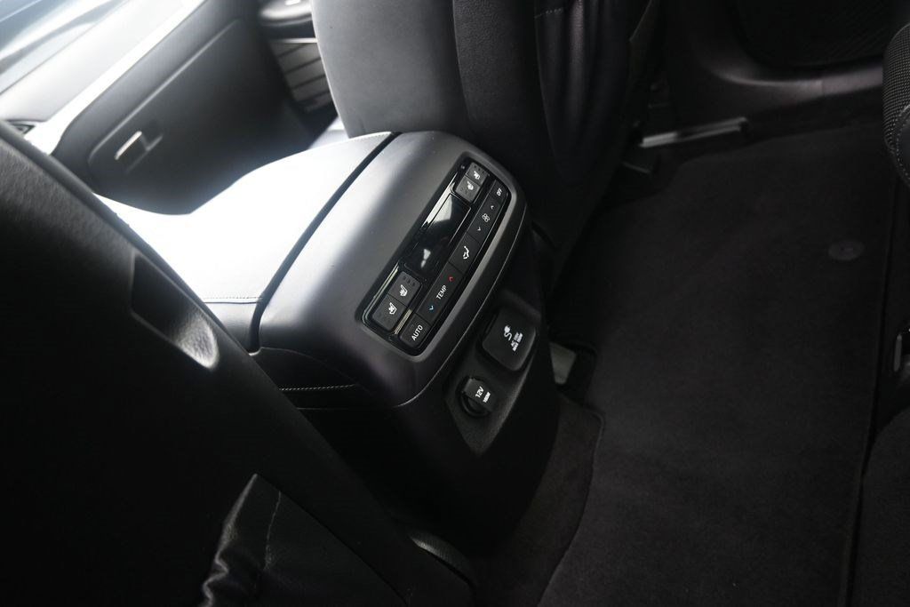 Used 2020 Hyundai Palisade Limited AWD/4WD image 18