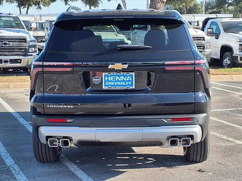 New 2026 Chevrolet Traverse LT w/ Enhanced Driving Package image 5