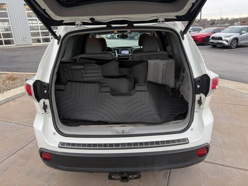 Used 2015 Toyota Highlander Limited image 8