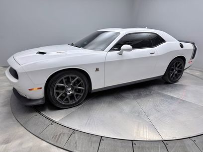 Used 2016 Dodge Challenger R/T Scat Pack w/ Leather Interior Group