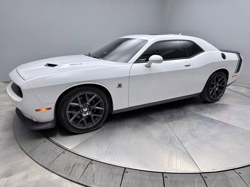 Used 2016 Dodge Challenger R/T Scat Pack w/ Leather Interior Group RWD image 1
