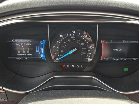 Used 2017 Ford Fusion Energi SE FWD image 25