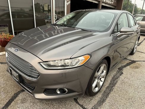 Used 2013 Ford Fusion SE FWD image 5
