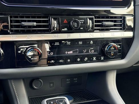 New 2026 Nissan Pathfinder SL AWD/4WD image 22