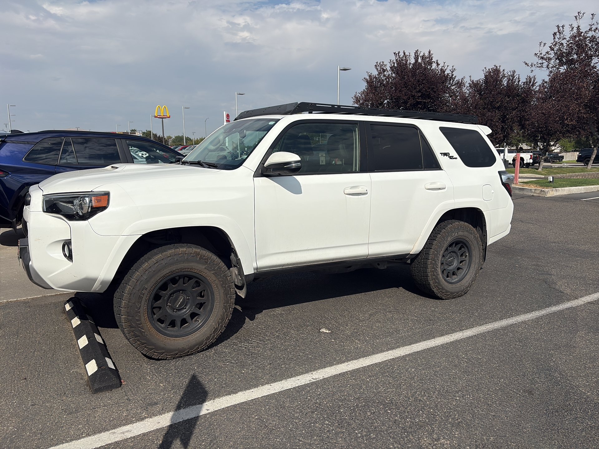 Used 2020 Toyota 4Runner TRD Off-Road Premium w/ Moonroof Package AWD/4WD image 34