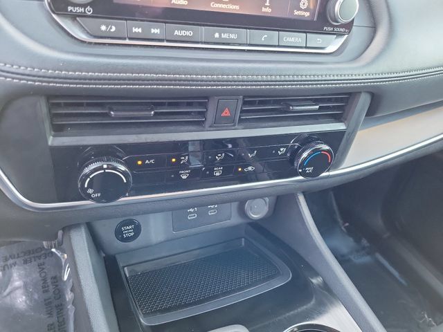 Used 2024 Nissan Rogue S AWD/4WD image 30