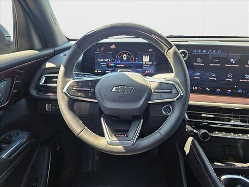 New 2026 Chevrolet Traverse Z71 w/ Enhanced Driving Package image 12