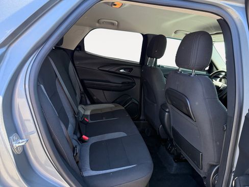 Used 2023 Chevrolet TrailBlazer LT w/ Convenience Package FWD image 18