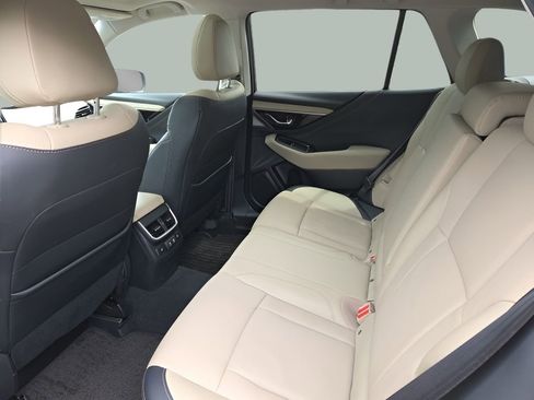 Used 2022 Subaru Outback Limited XT image 15