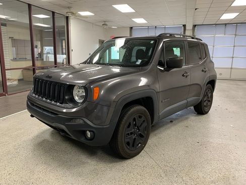 Used 2018 Jeep Renegade Sport w/ Power & Air Group AWD/4WD image 2