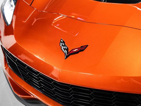 Used 2015 Chevrolet Corvette Z06 w/ Battery Protection Package image 9