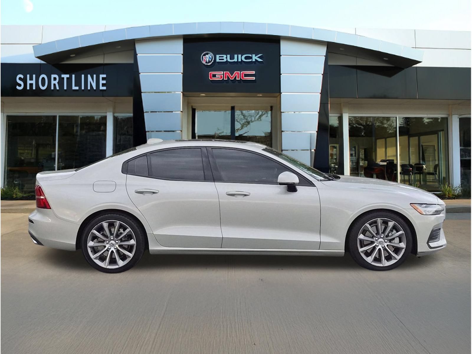 Used 2019 Volvo S60 T6 Momentum w/ Premium Package AWD/4WD image 2