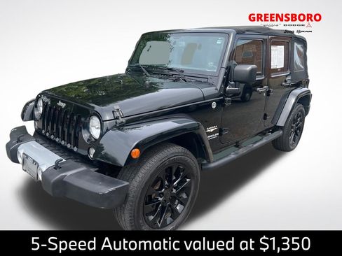 Used 2015 Jeep Wrangler Unlimited Sahara w/ Connectivity Group AWD/4WD image 1