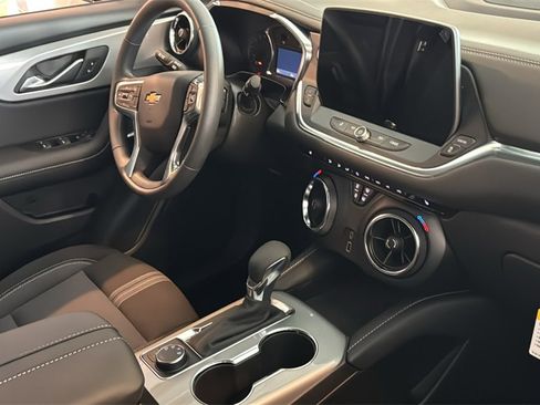 New 2026 Chevrolet Blazer LT w/ Midnight/Sport Edition image 7