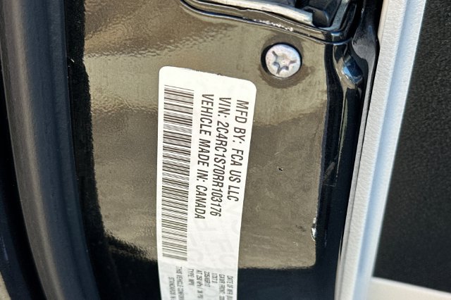 Used 2024 Chrysler Pacifica Limited FWD image 34