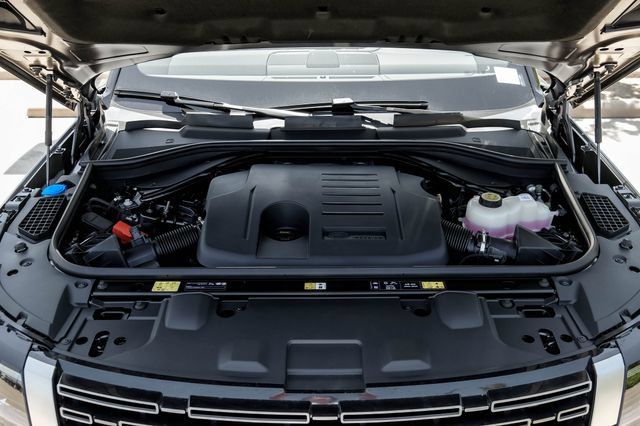 New 2026 Land Rover Range Rover SE AWD/4WD image 65