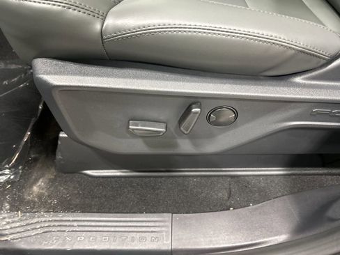 New 2026 Ford Expedition Max Active image 10