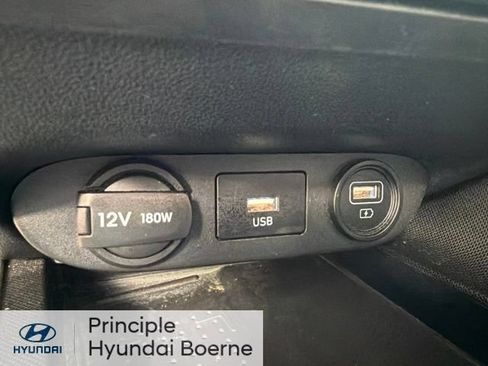 Used 2022 Hyundai Elantra Limited FWD image 26