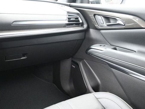 New 2026 Chevrolet Traverse High Country w/ LPO, Floor Liner Package FWD image 22