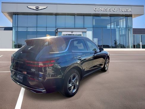 Used 2026 Genesis GV70 2.5T Advanced image 8
