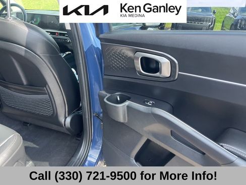 Certified 2025 Kia Sorento S w/ Panoramic Sunroof Package FWD image 54