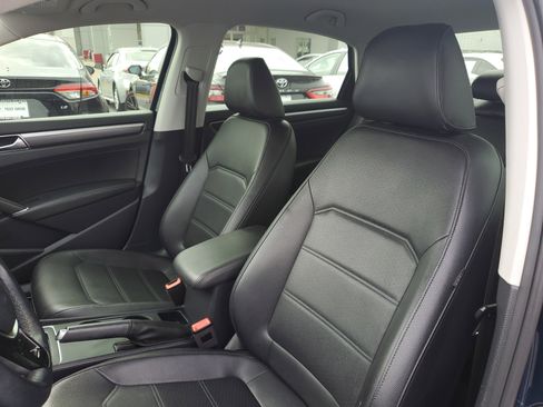 Used 2018 Volkswagen Passat 2.0T S image 16