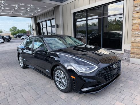 Used 2023 Hyundai Sonata SEL FWD image 8